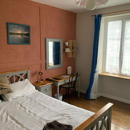 Bed and Breakfast Webb'S Of Glomel Zewnętrze zdjęcie