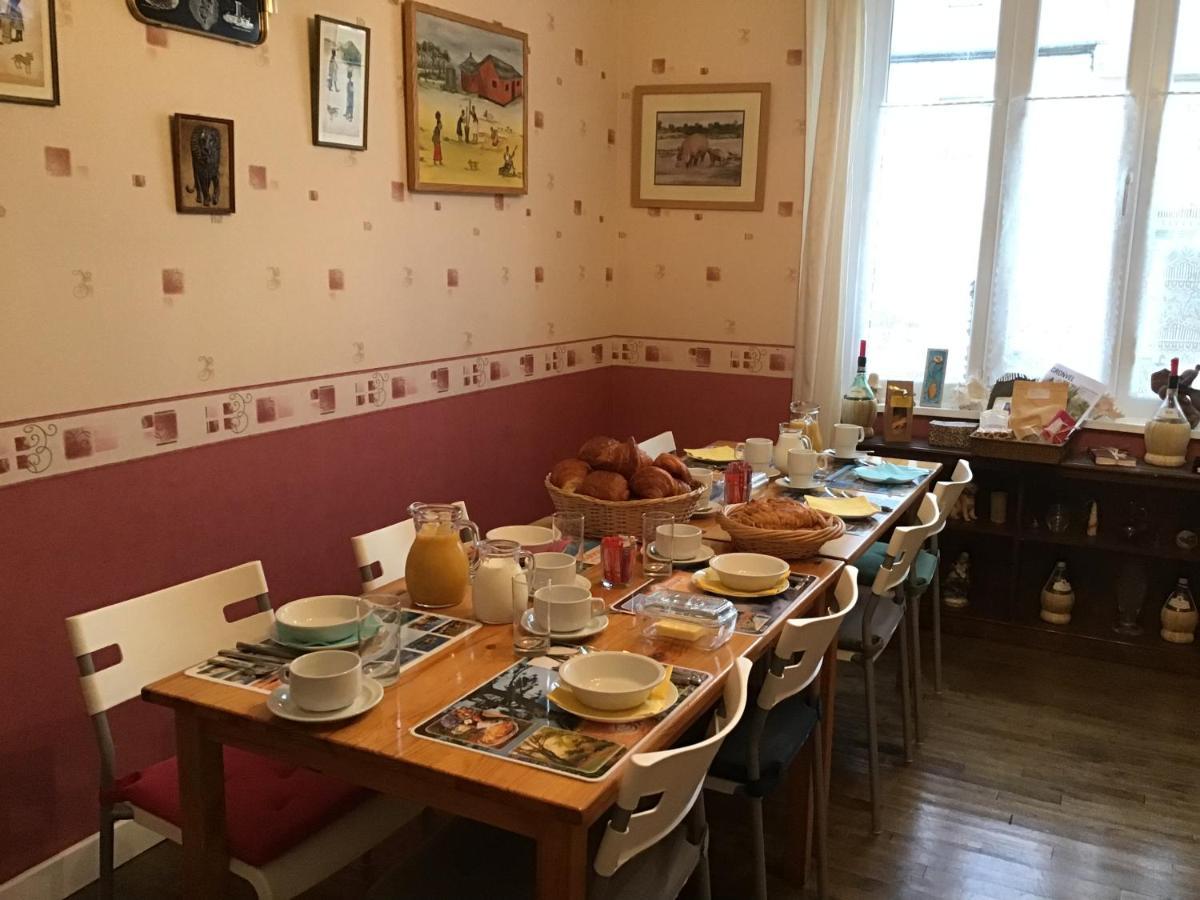 Bed and Breakfast Webb'S Of Glomel Zewnętrze zdjęcie