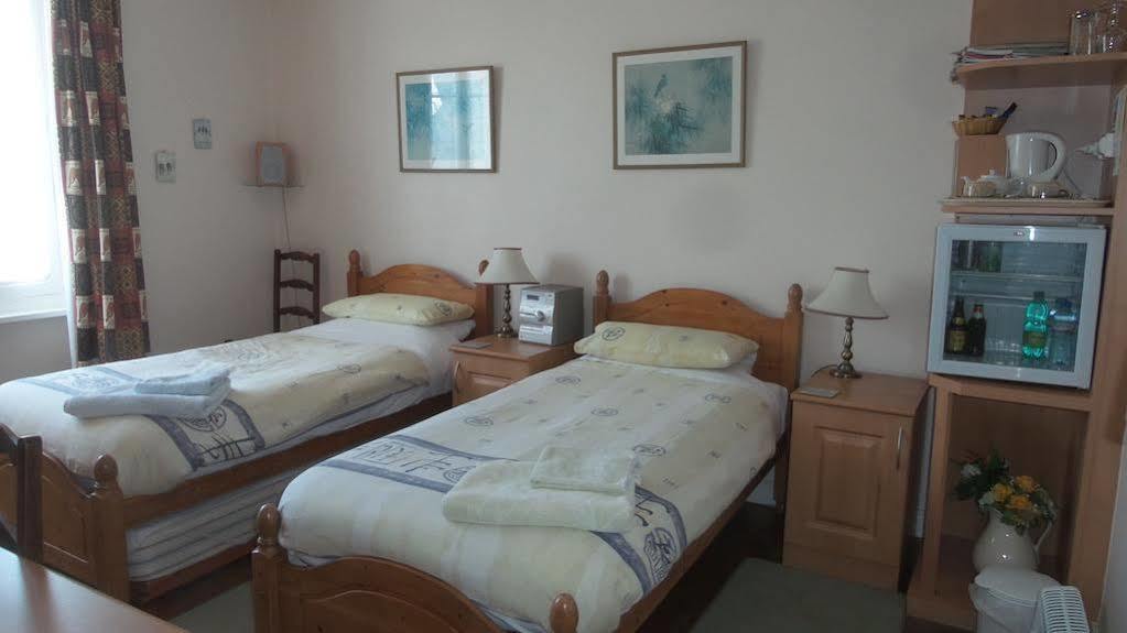 Bed and Breakfast Webb'S Of Glomel Zewnętrze zdjęcie